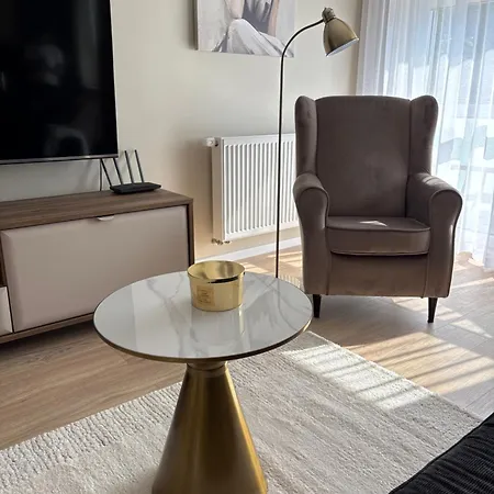 Apartment Symsar *